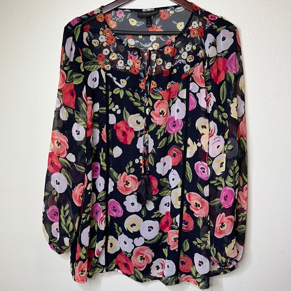 Lane Bryant Tops - Lane Bryant Floral VNeck Tunic Top Women Sheer Lined Tassle Bulb Sleeve Sz 18